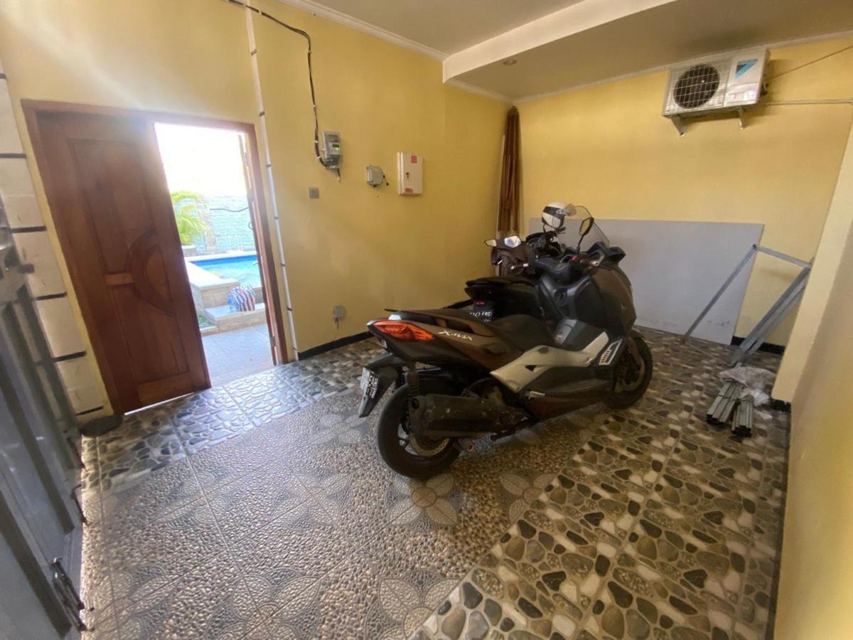 Marquis Carabas Villa Canggu Extérieur photo
